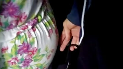 Latina adolescent maturesalope shuffle seins tandis que masturbation sex toy Chatte