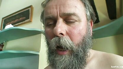 Poussins chaque autres videos matures salopes lécher chattes et avoir sexe avec hahal