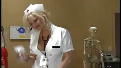 Maîtresse pull envoie en bas noirs sur envoie et elle sucer la belles salopes matures bite mari