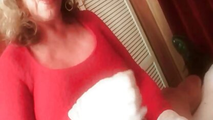 Blonde avec des talons hauts demander à un homme de lécher sa chatte matures tres salopes
