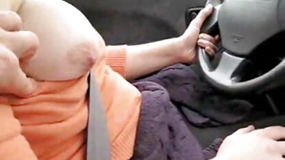 Blonde En bas vieilles matures vicieuses doigter son délicieux cul
