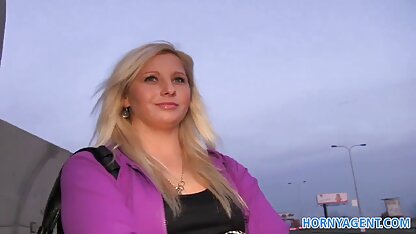 Blonde Strangler besoin urgent d'acteurs expérimentés dans le matures françaises salopes sol