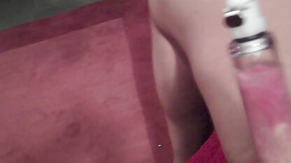 Mamelons décoller sur le téléphone comme elle video tukif mature se masturbe son vagin