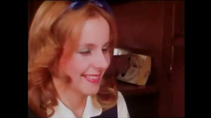 Macho frire une femme avec un vagin poilu dans le salopes matures francaises cul, et deux filles sucer sa bite