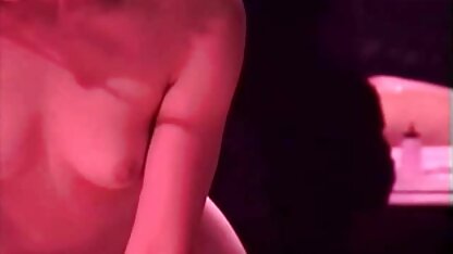 Asiatique frange robe courte, videos salopes matures s'appuyant sur le lit