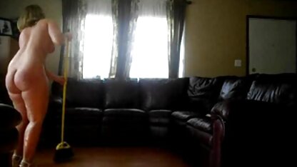 Brunette couple vaginale salopesmatures masturbation parler sur le téléphone