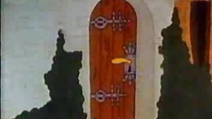 Sexy Latina baise dans la chambre maturesalope avec un homme