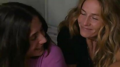 Milf en bas noirs doigté poilu vibrateur et matures salopes francaises l'insertion de la banane dans le cul