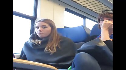 Brunette éjacule dans la salle de bain de cochonnes matures francaises sexe avec un vibrateur