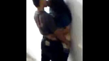 Fille pose vagin sur gode dans la videos matures salopes chambre à coucher