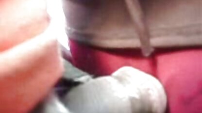 L'homme salopes matures poilues dépouillé son pantalon en rose par une femme asiatique et lui faire un argent, puis faire l'amour, envoie