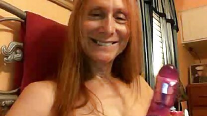 Écraser blonde sera baisée par hahale sur la plage femme de 60 ans cochonne