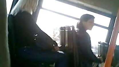 Fille décoller bleu corset femme 60 ans cochonne et assis chatte sur le sexe Machine