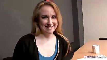Trois hommes à la peau foncée enfermés dans une chambre et ont un gangbang avec belles matures salopes une blonde mince