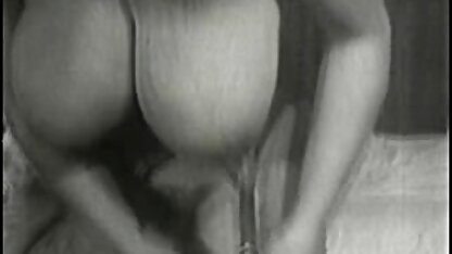 Sexy lesbienne belles salopes matures léchage chaque autre's entrejambe